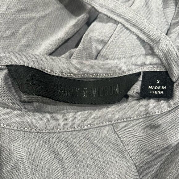 Harley Davidson Grey Strappy Short Sleeve Shirt Women’s Small - Picture 3 of 5